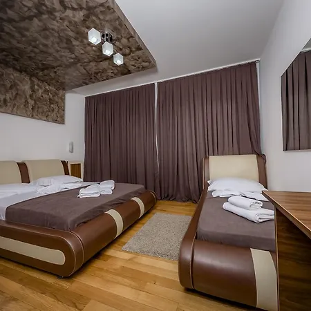 Ξενοδοχείο Trieste 3*