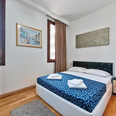 מלון Trieste 3*
