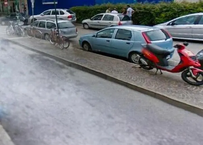 里雅斯特酒店 酒店 3*